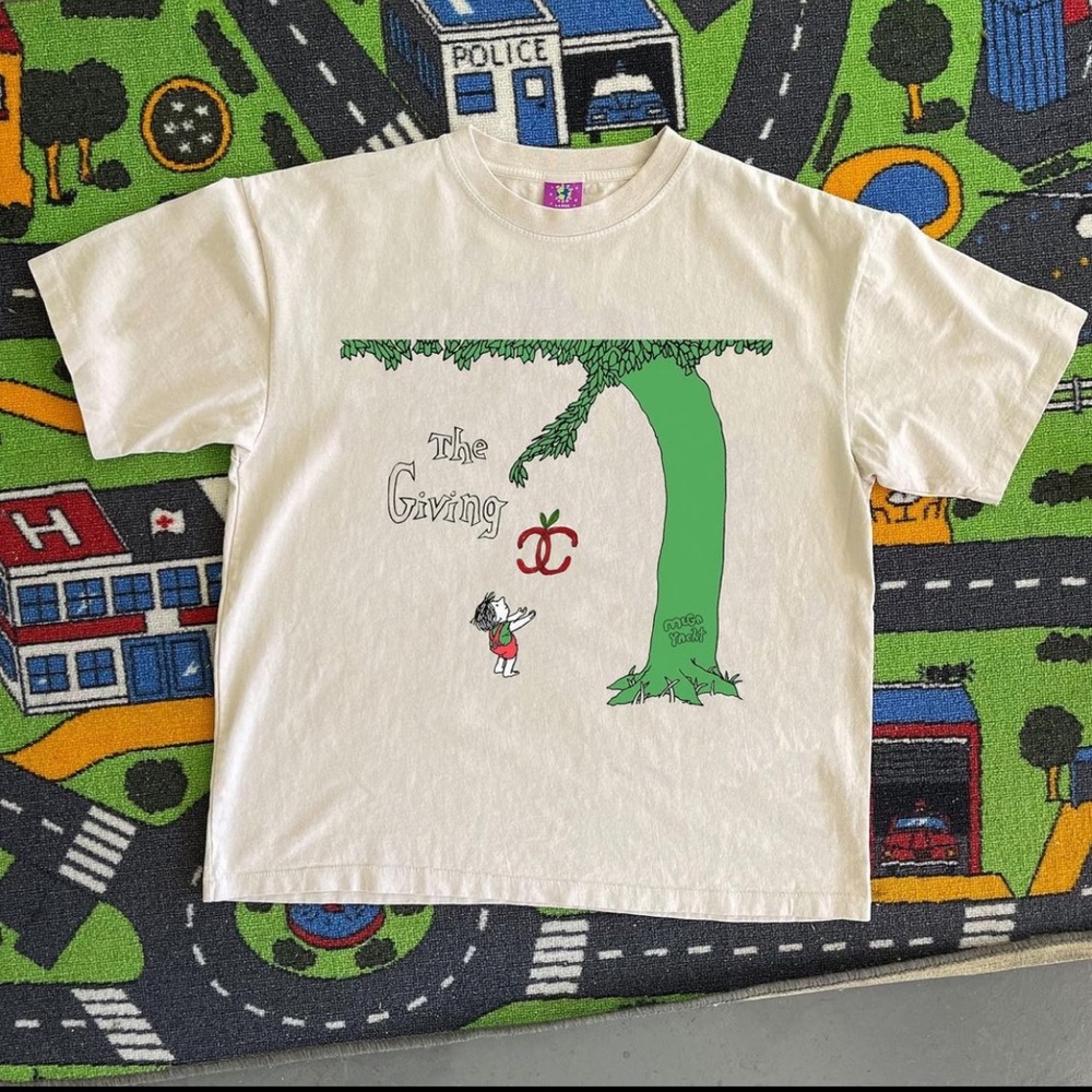 Mega Yacht TShirt Gem